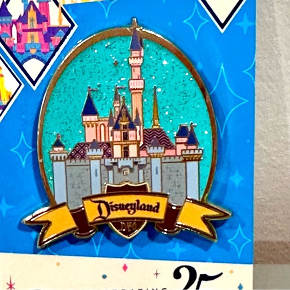 Disney Pins Disneyland 70th Anniversary Sleeping Beauty Castle park trading pin - Picture 2 of 3